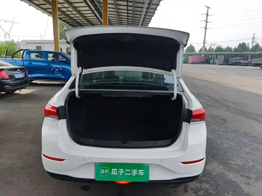 Buick Excelle — миниатюра 19