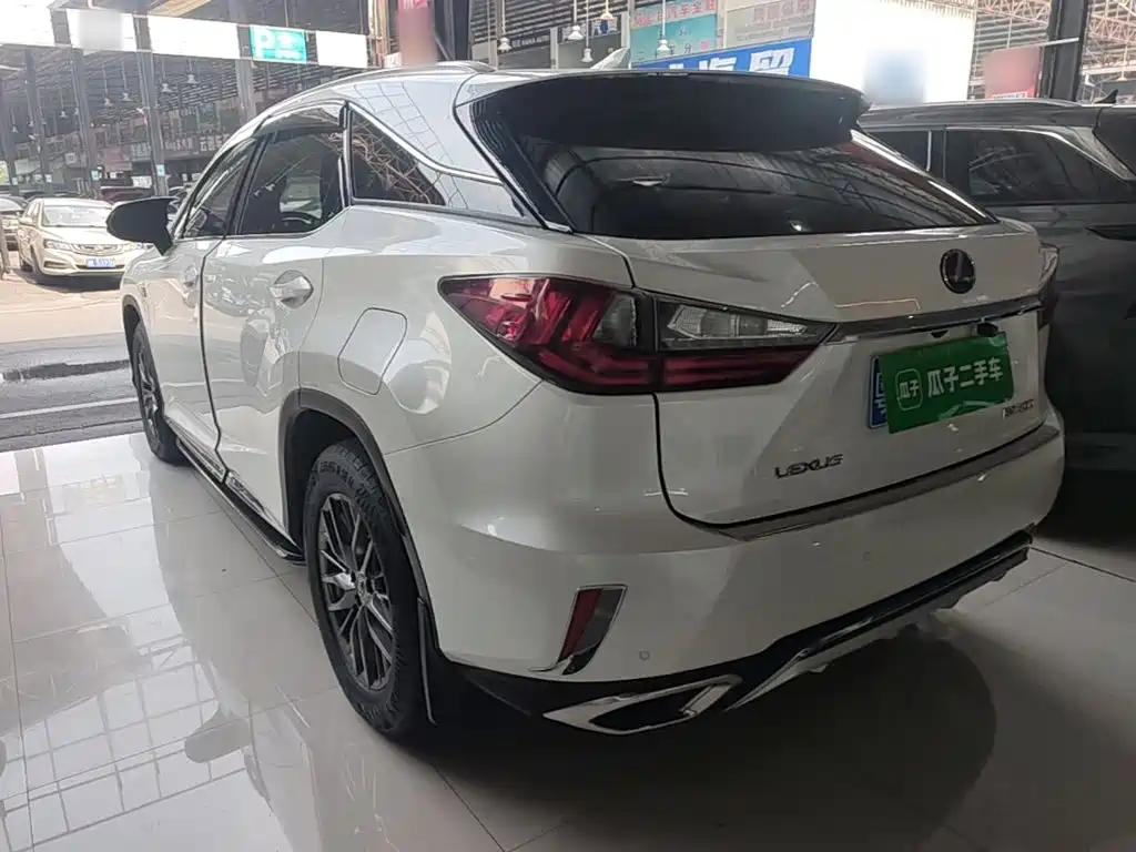Lexus RX — миниатюра 5