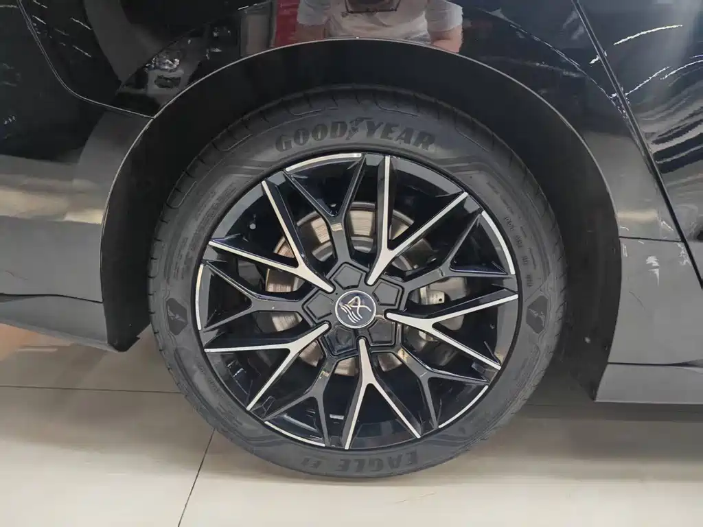 BYD Han — миниатюра 21
