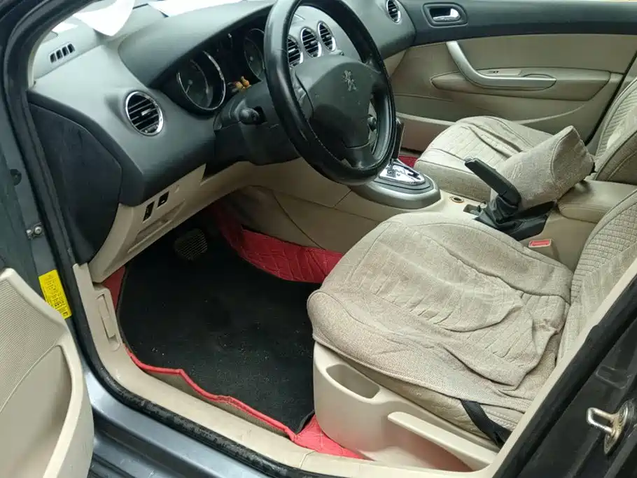 Peugeot 408 — миниатюра 9