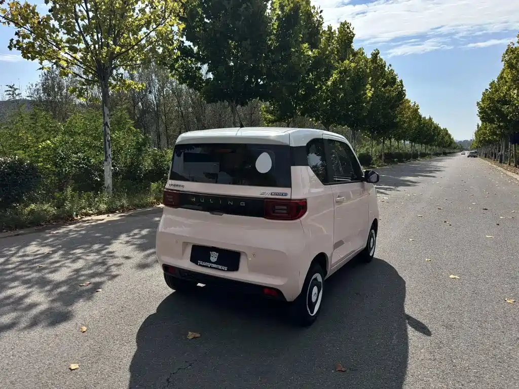 Wuling MINIEV — миниатюра 7