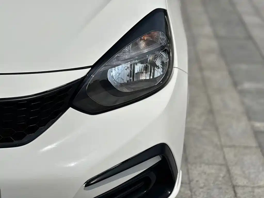 Honda Fit — миниатюра 12