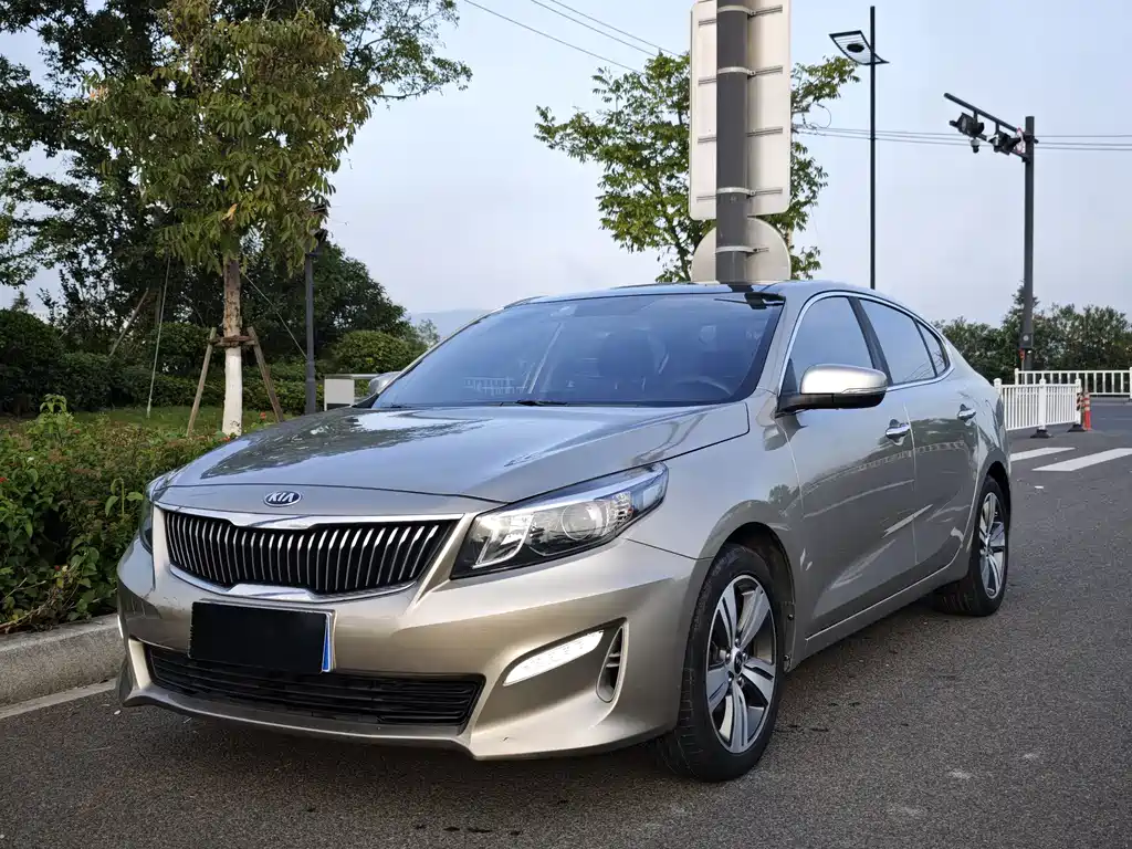 Kia K4
