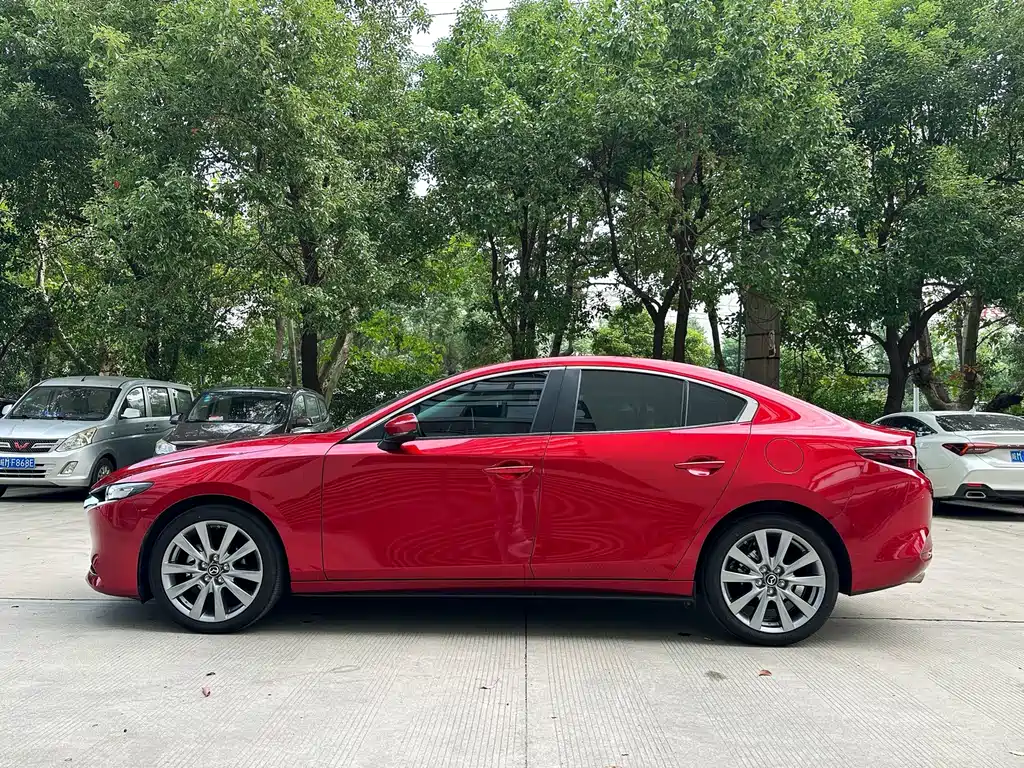 Mazda 3 Axela — миниатюра 12