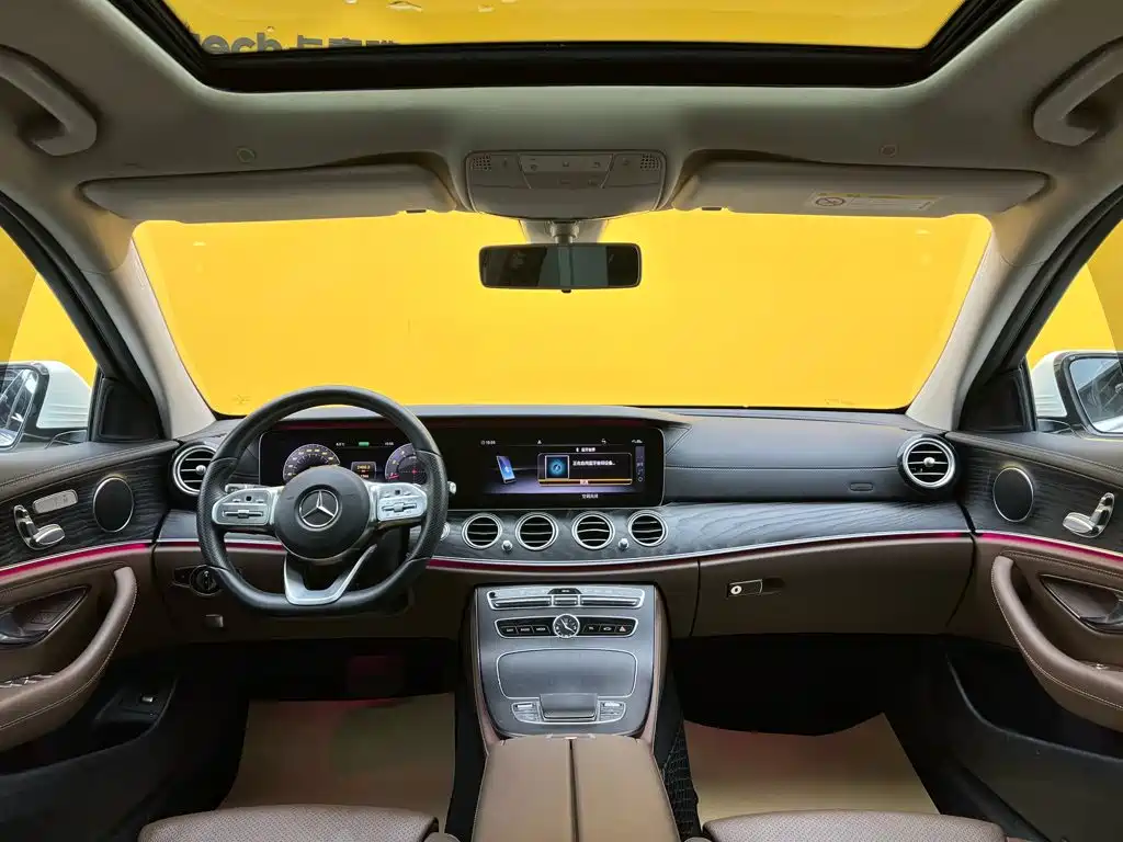Mercedes-Benz E-Class — миниатюра 38