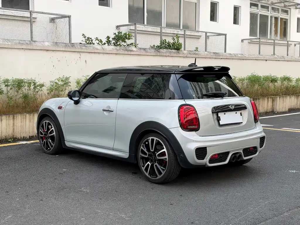 MINI Mini JCW — миниатюра 10