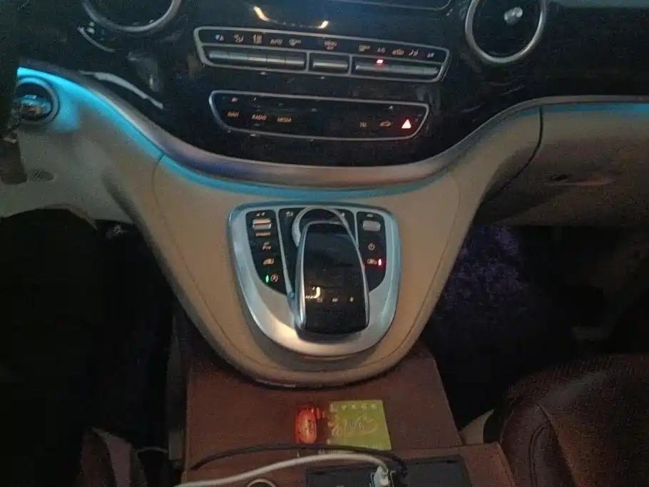 Mercedes-Benz V-Class — миниатюра 16