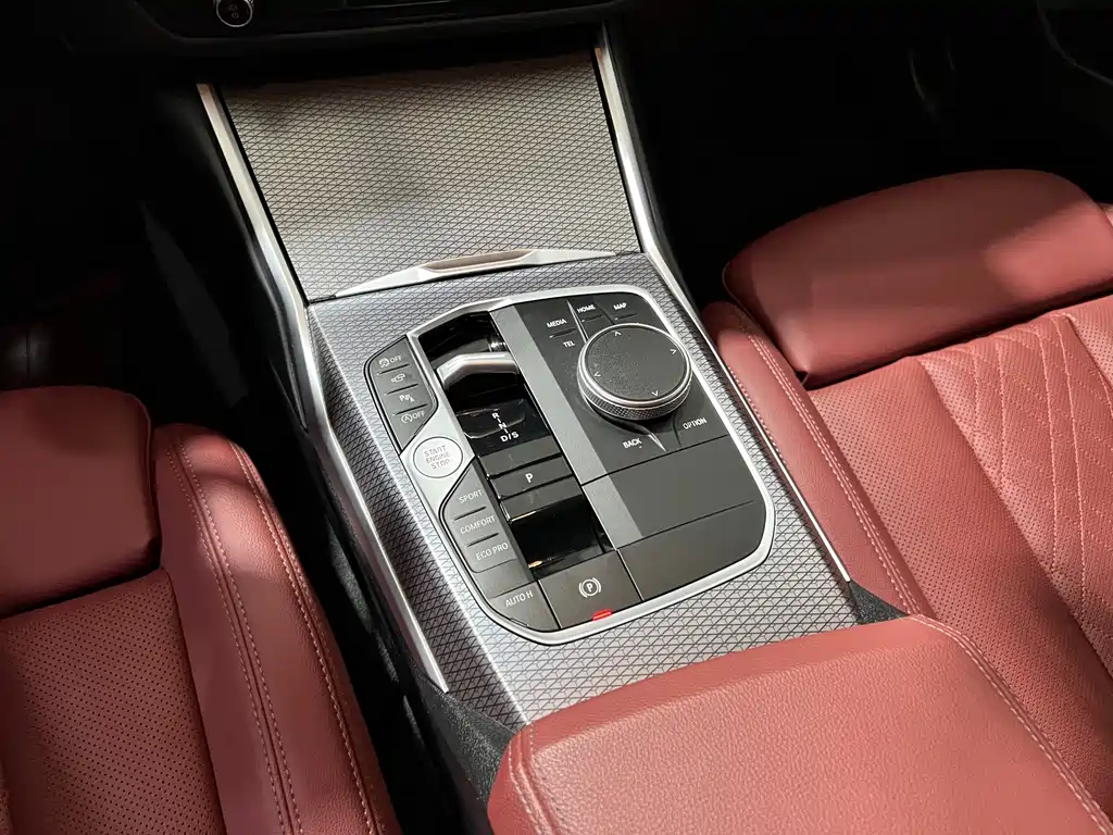 BMW 3 Series — миниатюра 13