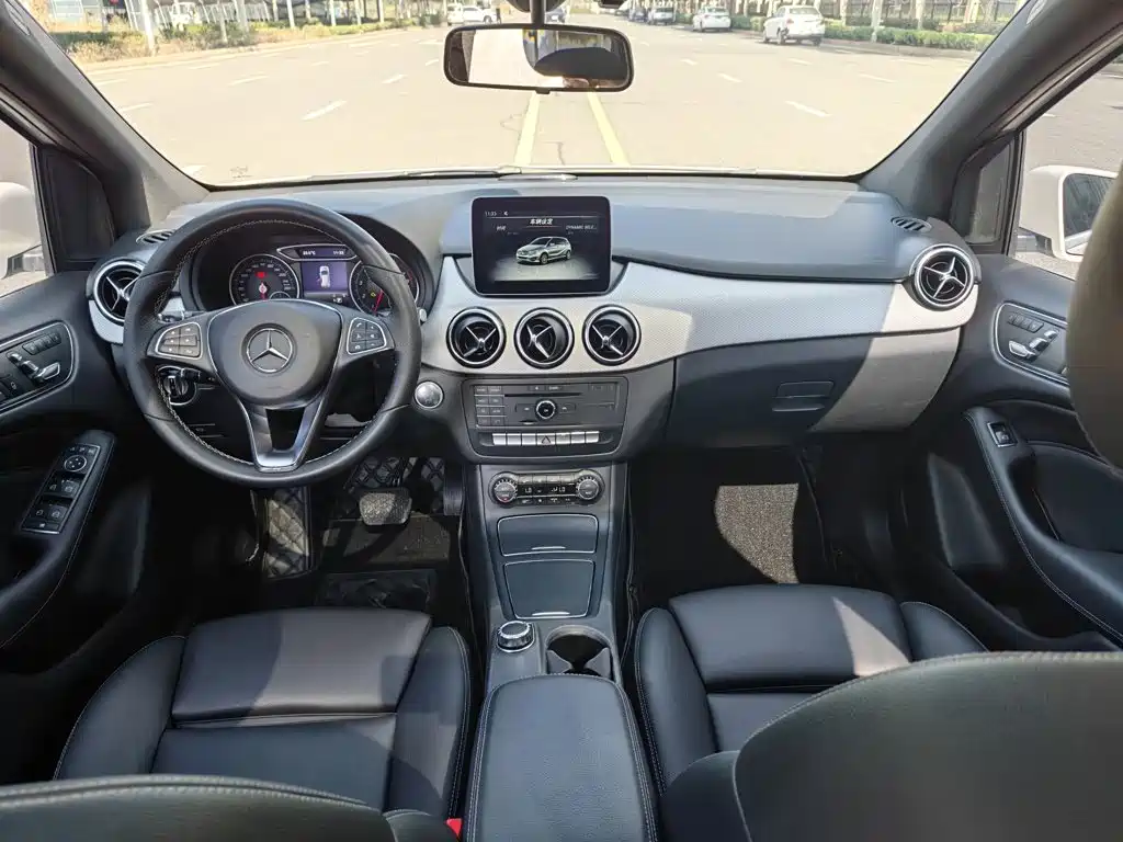 Mercedes-Benz B-Class — миниатюра 17