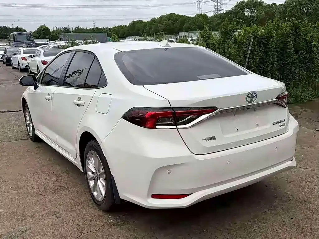 Toyota Corolla — миниатюра 7