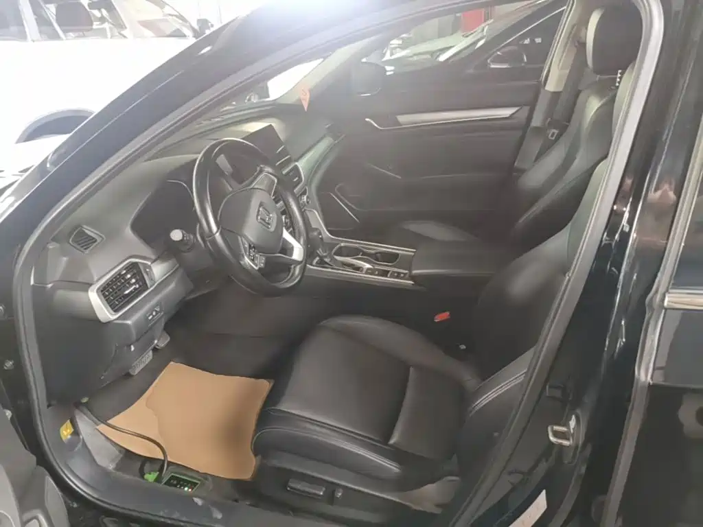 Honda Accord — миниатюра 15