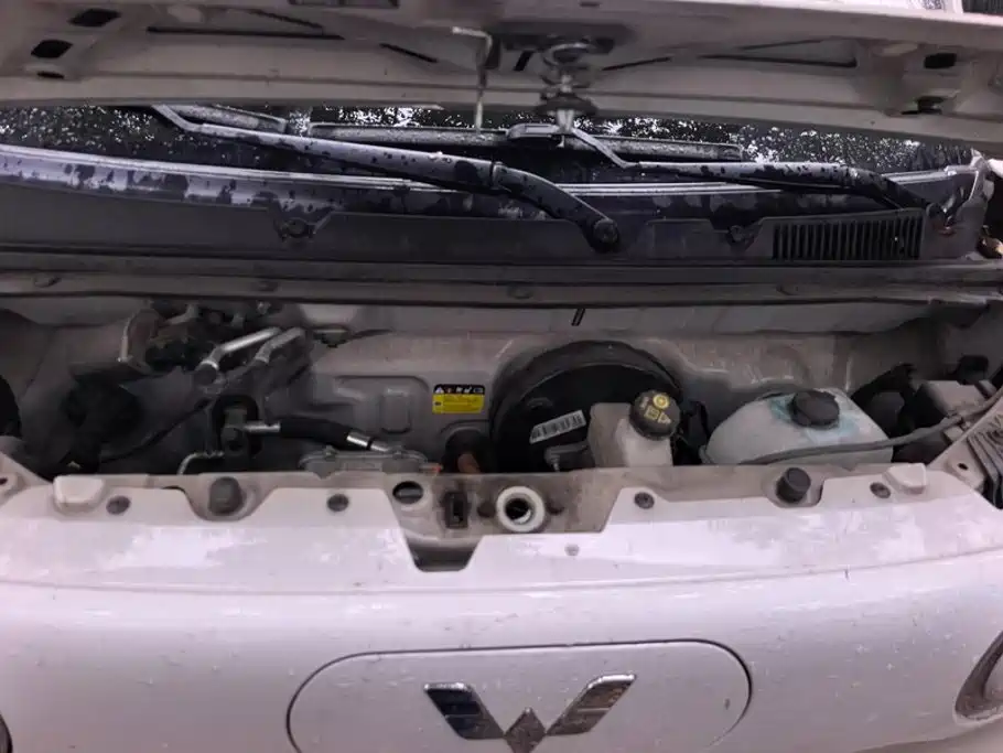 Wuling MINIEV — миниатюра 10