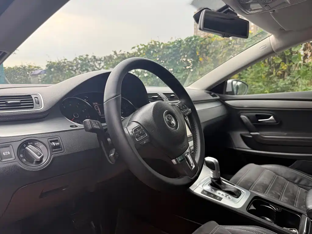 Volkswagen CC — миниатюра 11