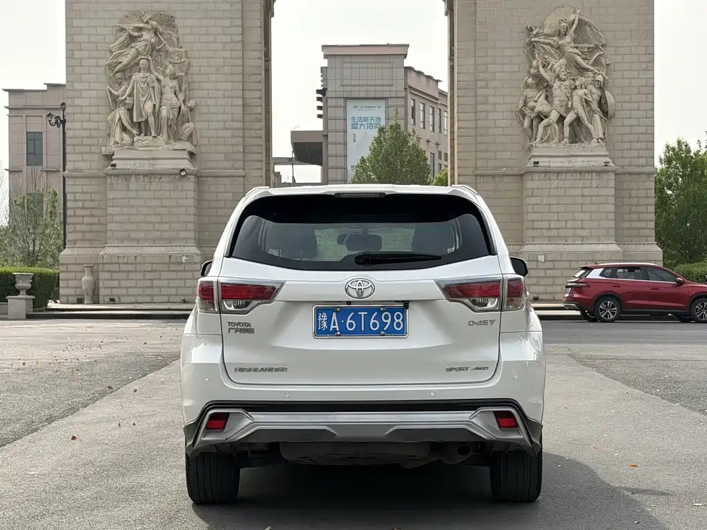 Toyota Highlander — миниатюра 23
