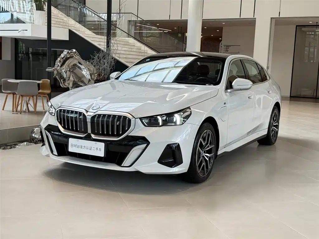 BMW i5 2025