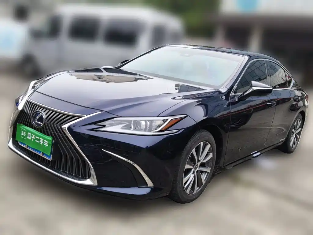 Lexus ES 2020 300h