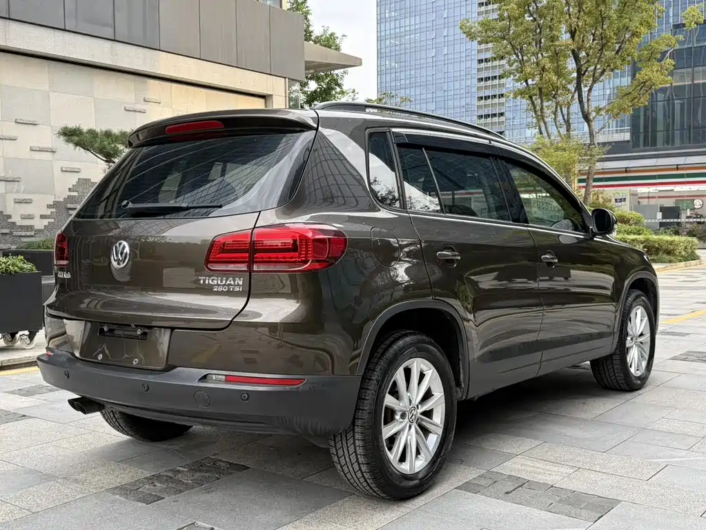 Volkswagen Tiguan — миниатюра 4