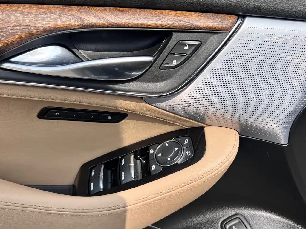 Cadillac CT5 — миниатюра 7