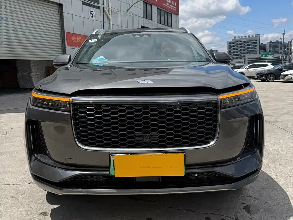 Li Auto ONE 2020 6 мест