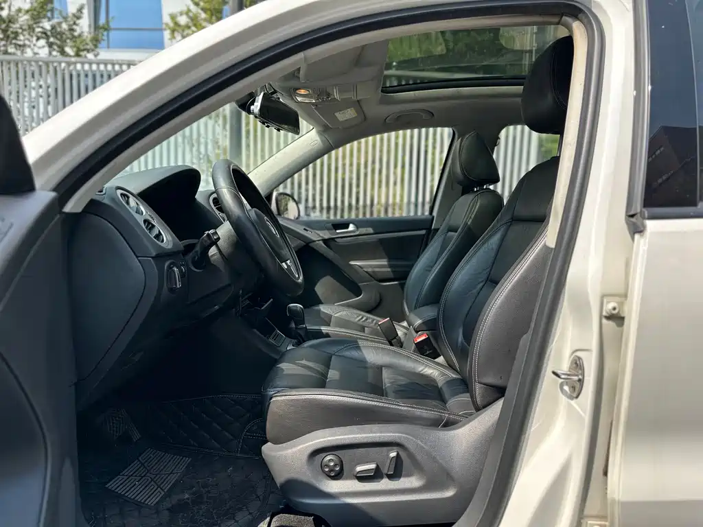 Volkswagen Tiguan — миниатюра 8