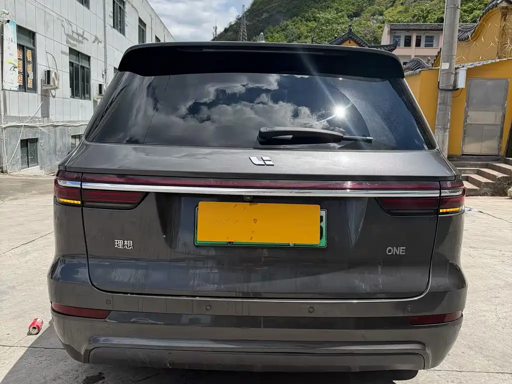 Li Auto ONE 2020 6 мест