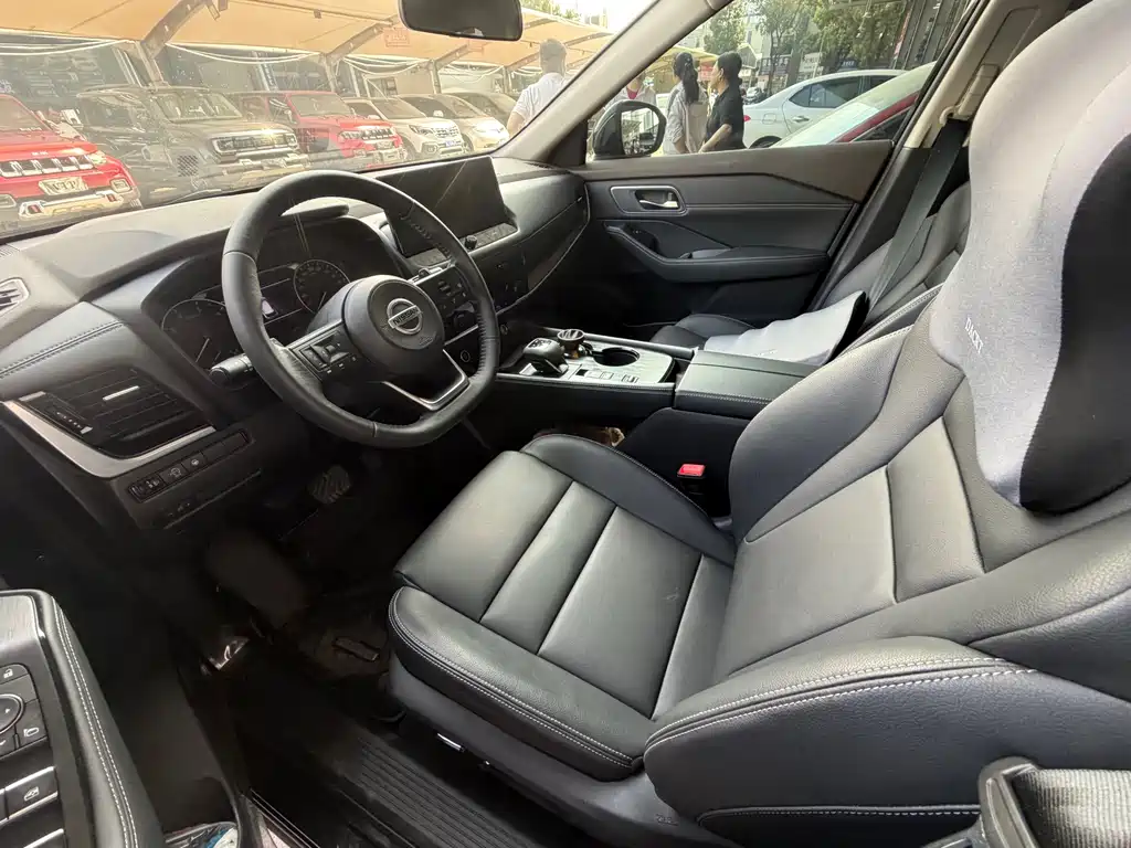 Nissan X-Trail — миниатюра 6