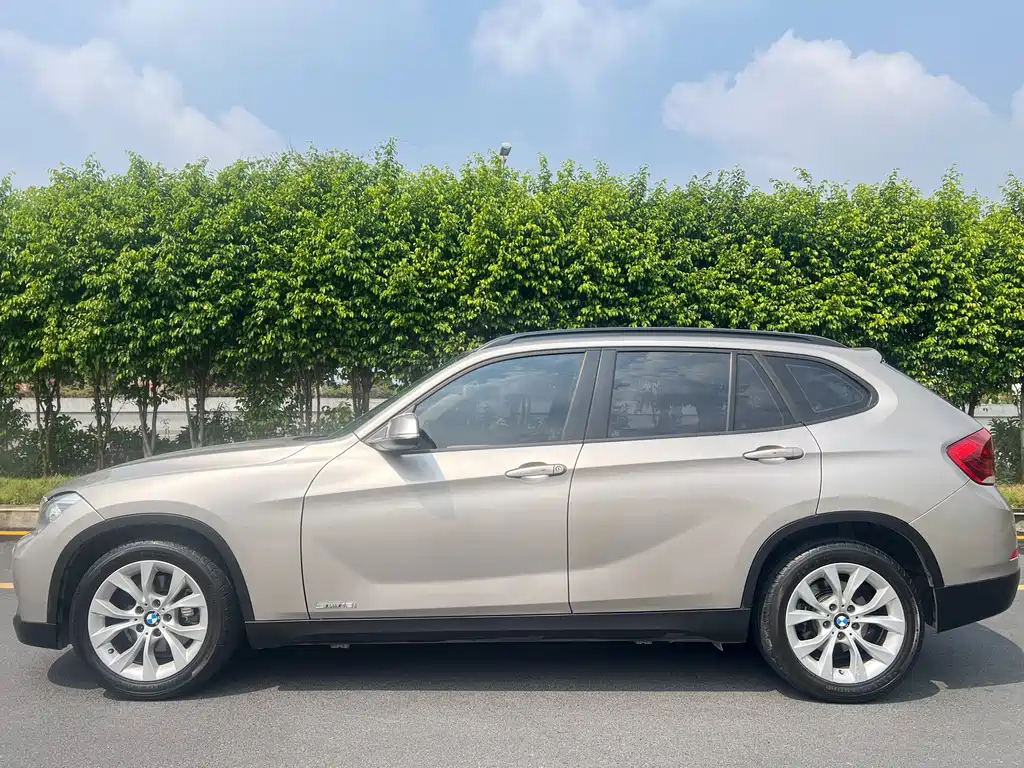 BMW X1 (Import) — миниатюра 7