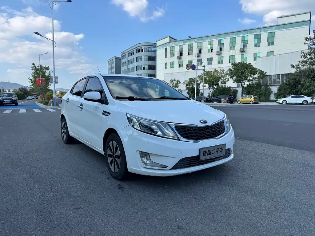 Kia K2 — миниатюра 3
