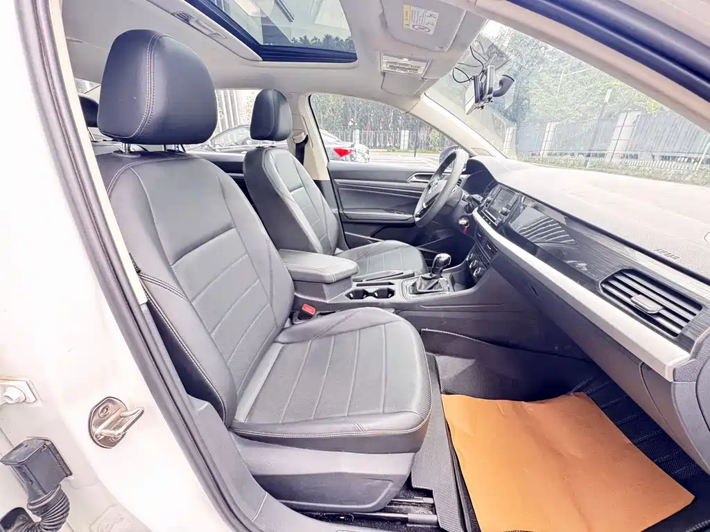 Volkswagen Lavida 2019 1.5L AT Comfort VI