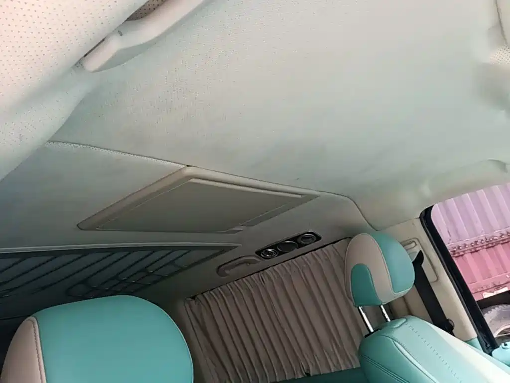 Mercedes-Benz Vito — миниатюра 18