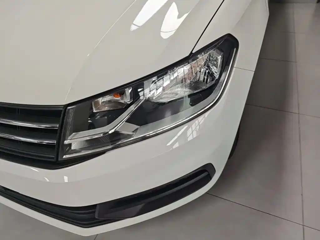 Volkswagen Santana — миниатюра 24