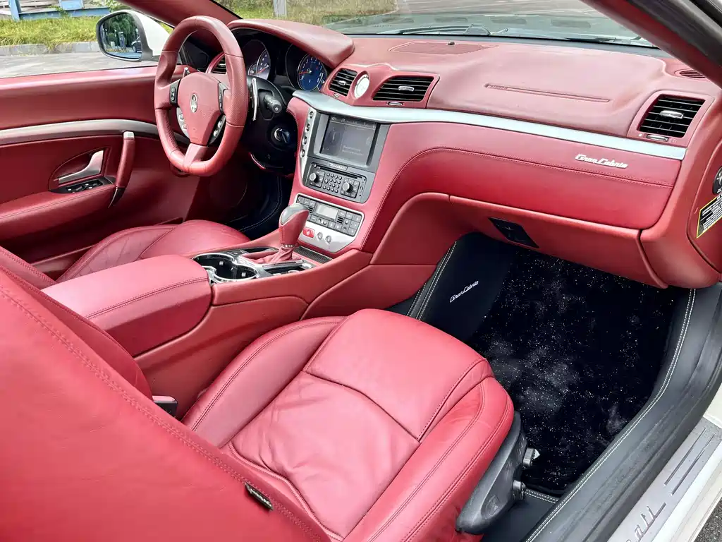 Maserati GranCabrio — миниатюра 12