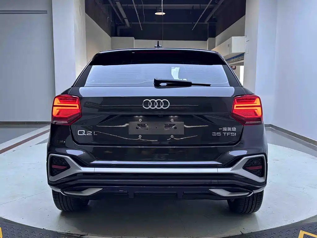 Audi Q2L — миниатюра 5