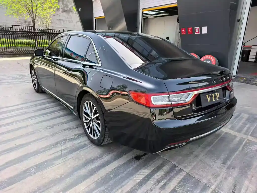 Lincoln Continental — миниатюра 3