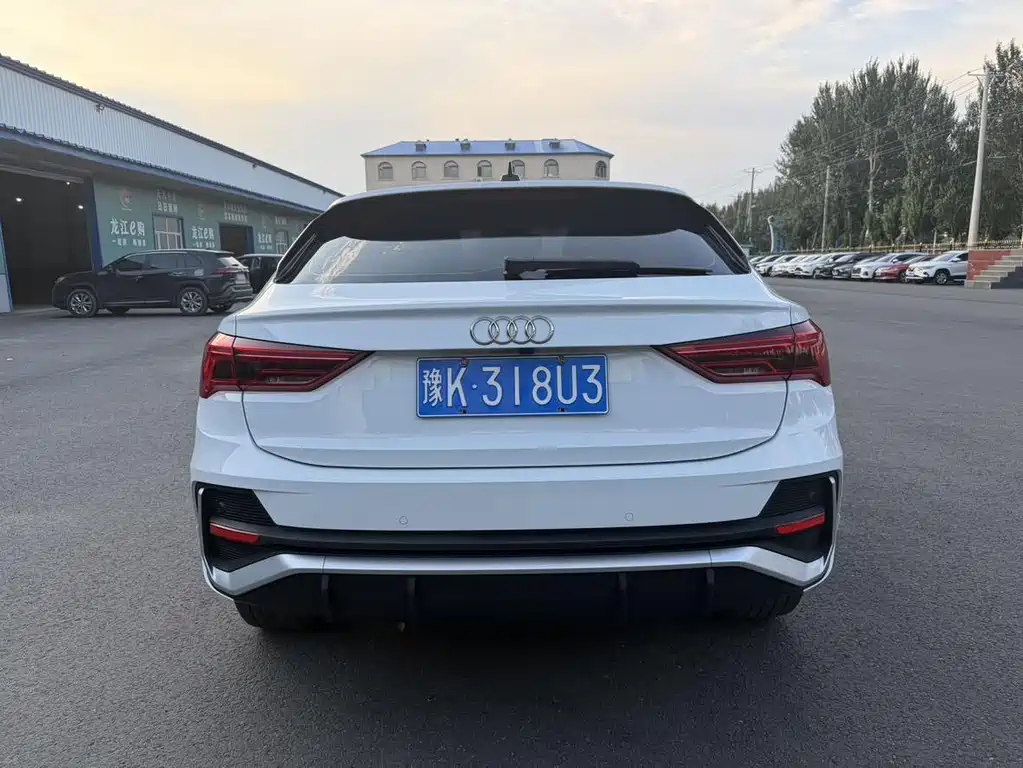Audi Q3 Sportback — миниатюра 5