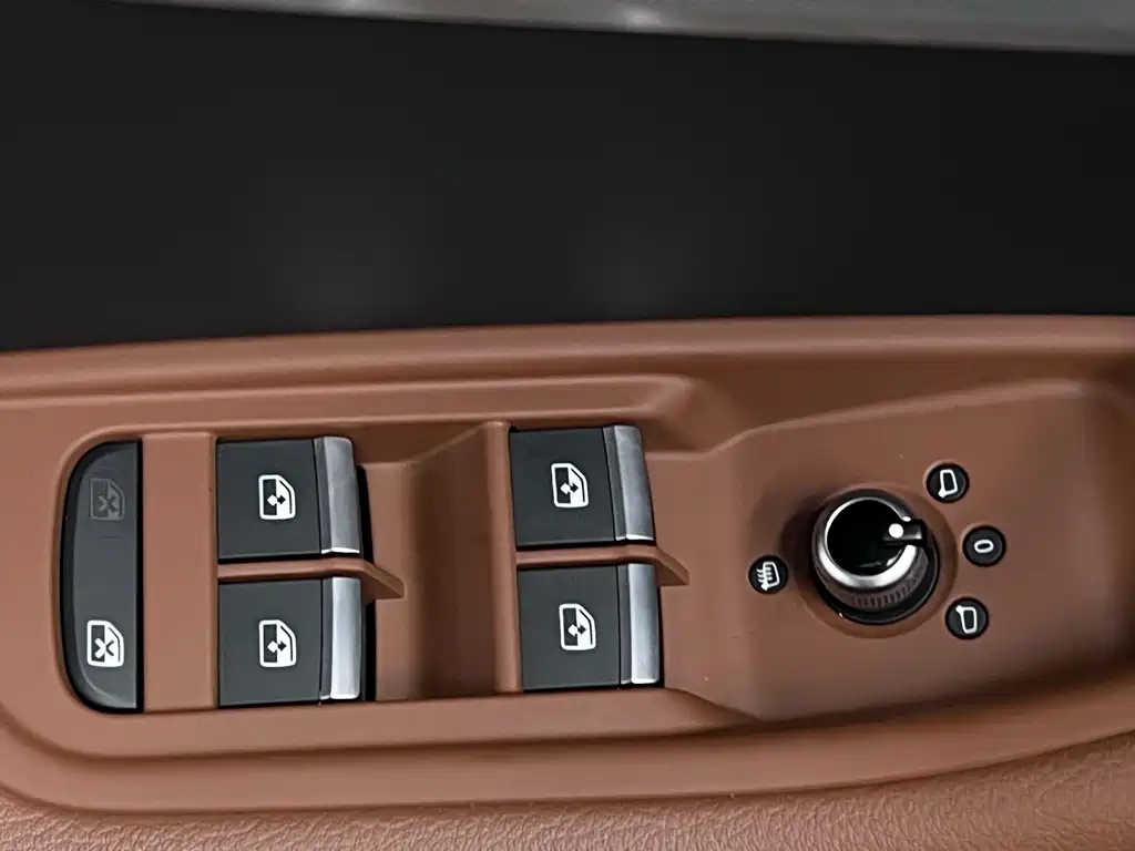 Audi A4 (Import) — миниатюра 42