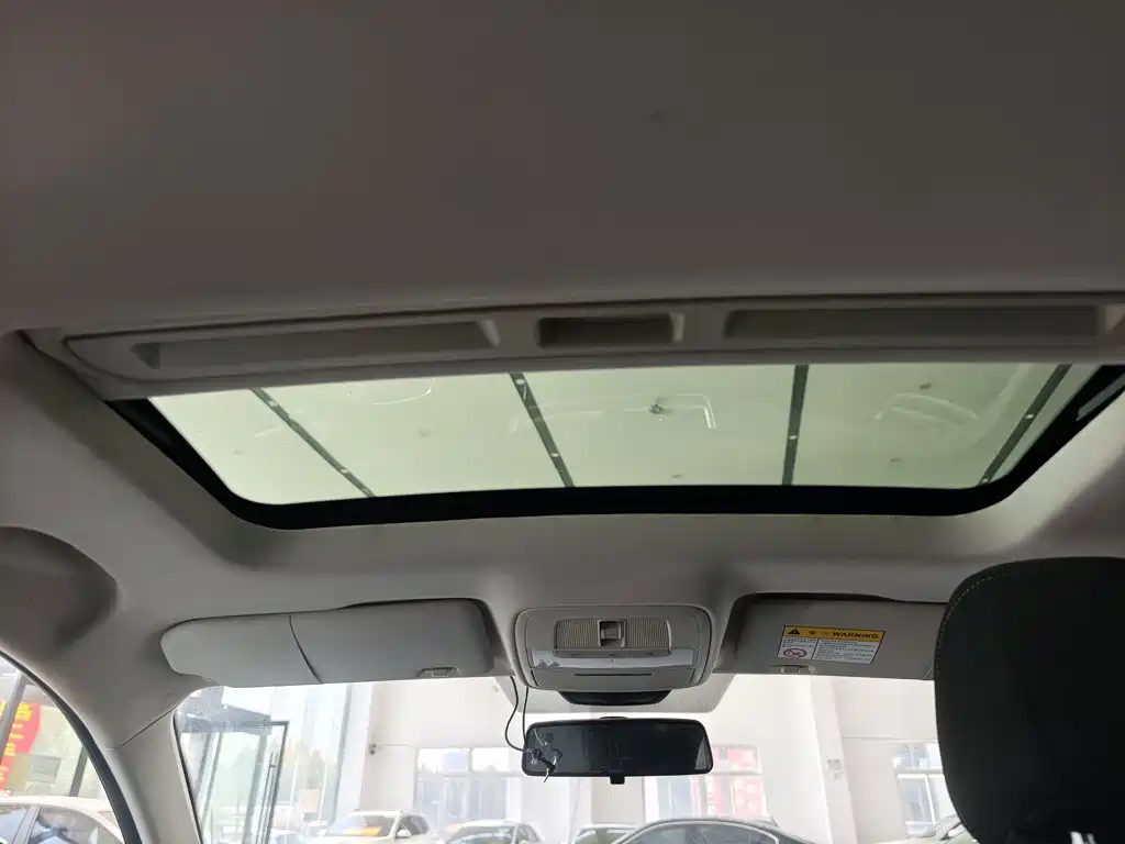 Roewe i5 — миниатюра 18