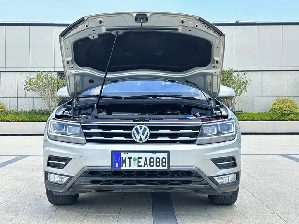 Volkswagen Tiguan L — миниатюра 17