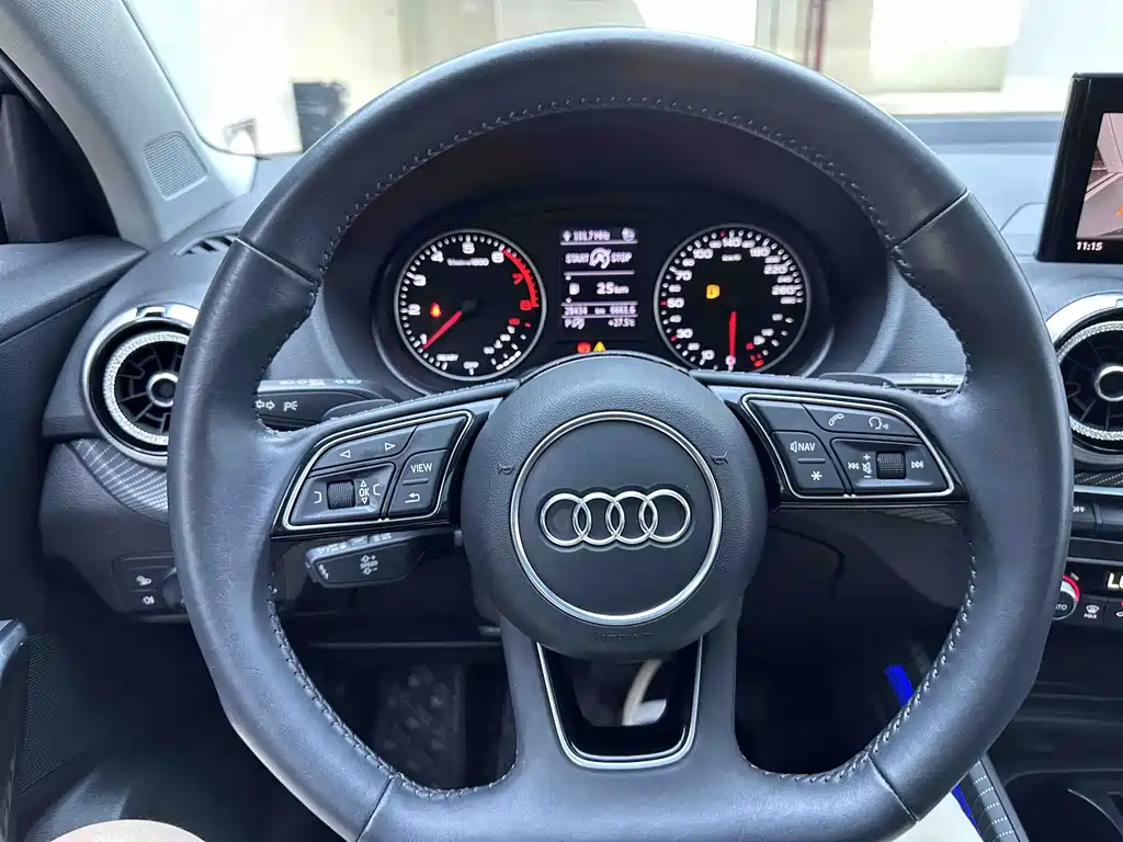 Audi Q2L — миниатюра 11
