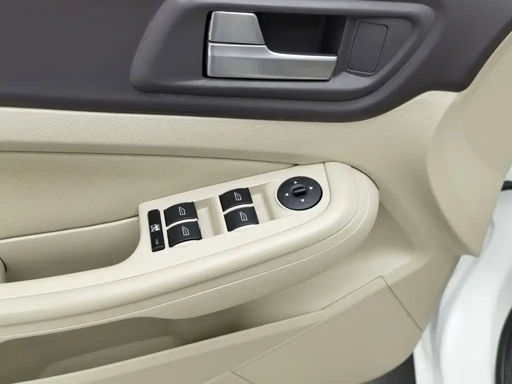 Ford Focus — миниатюра 9