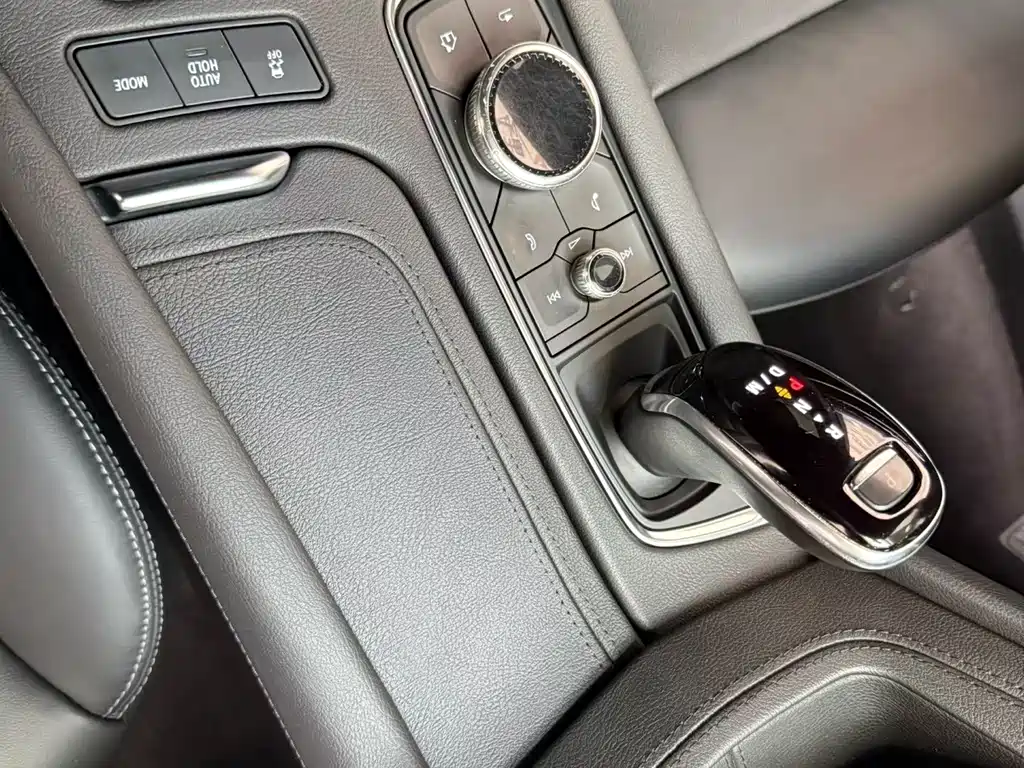 Cadillac XT5 — миниатюра 5