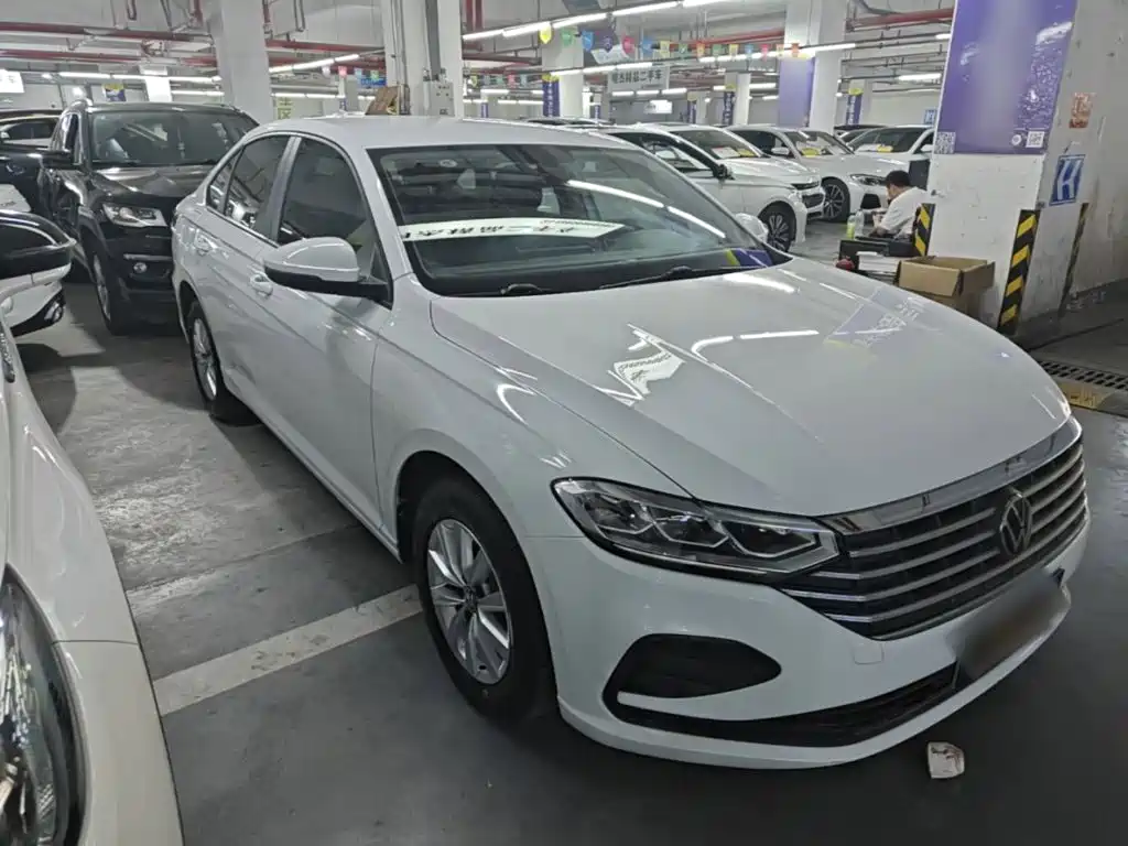 Volkswagen Lavida — миниатюра 4