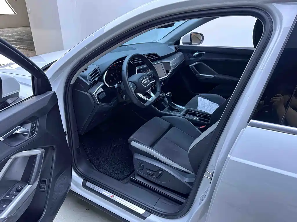 Audi Q3 — миниатюра 9