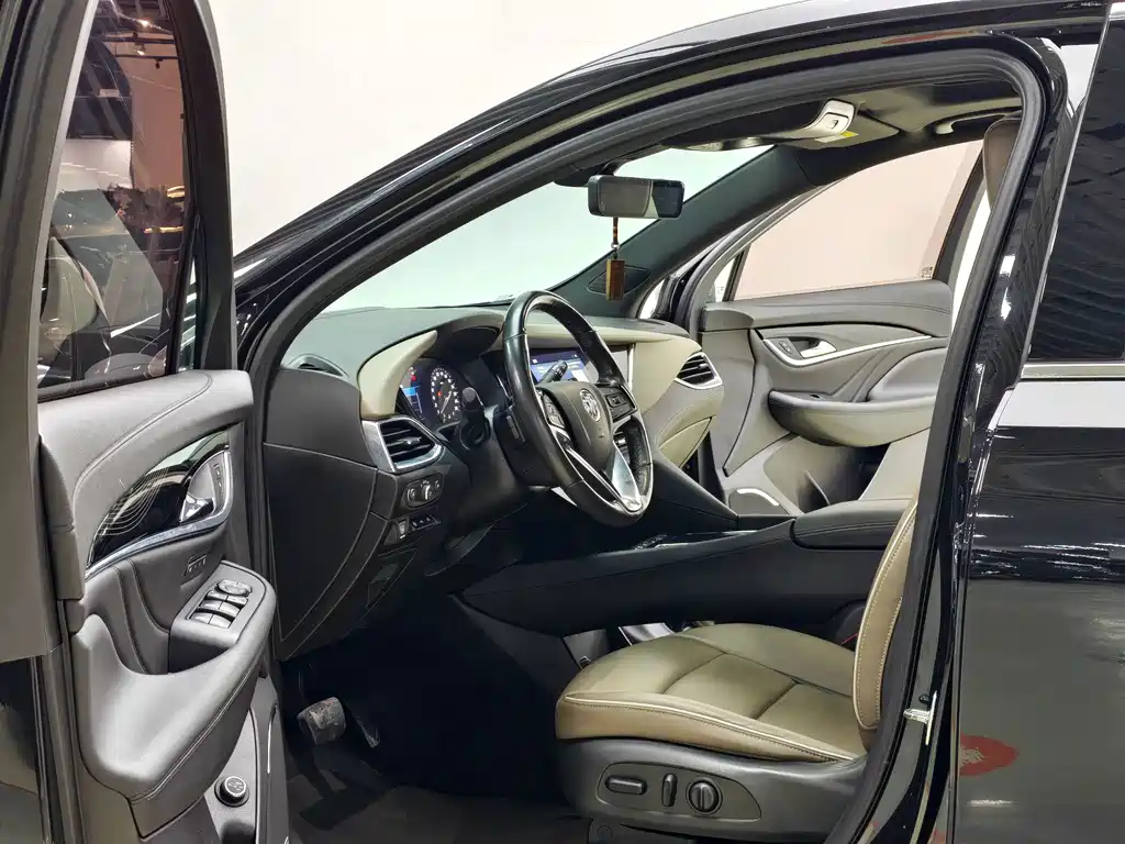 Buick Enclave — миниатюра 8