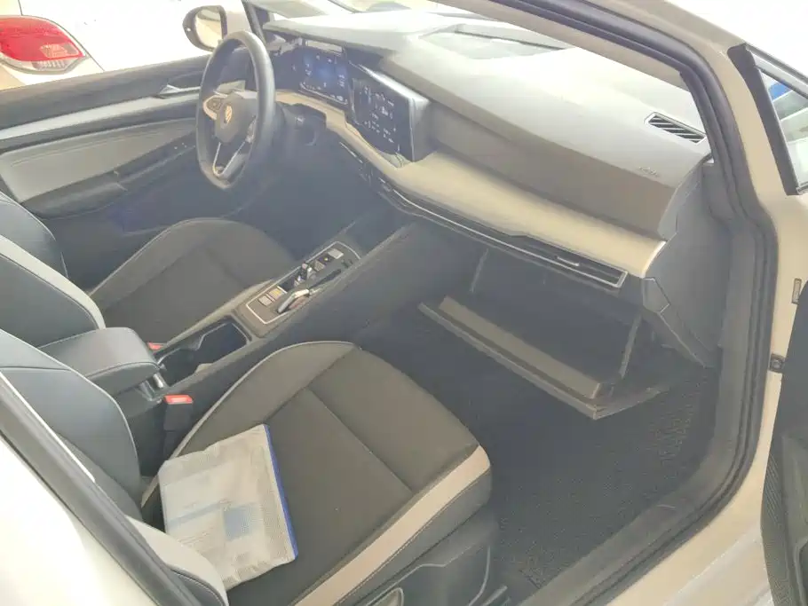Volkswagen Golf — миниатюра 8