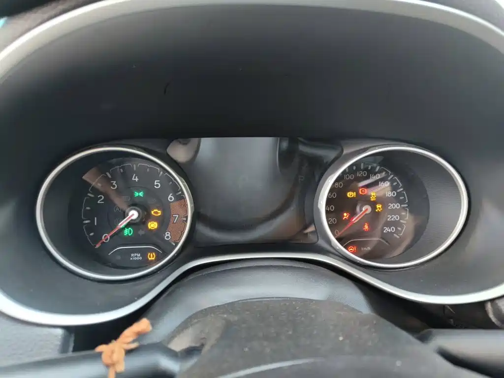 Jeep Compass — миниатюра 12