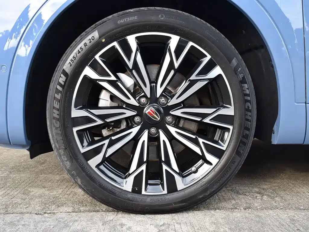 Hongqi HS5 2023 2.0T Pro