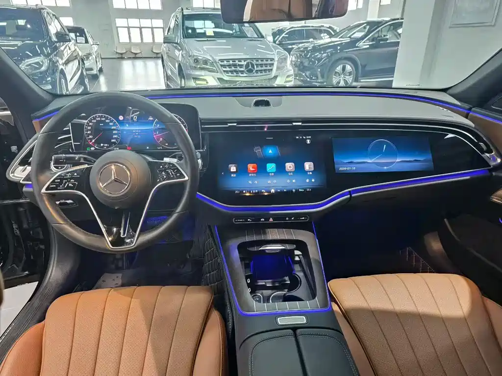 MERCEDES-BENZ E CLASS