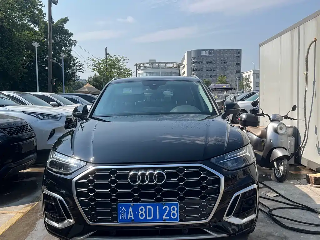 Audi Q5L — миниатюра 2