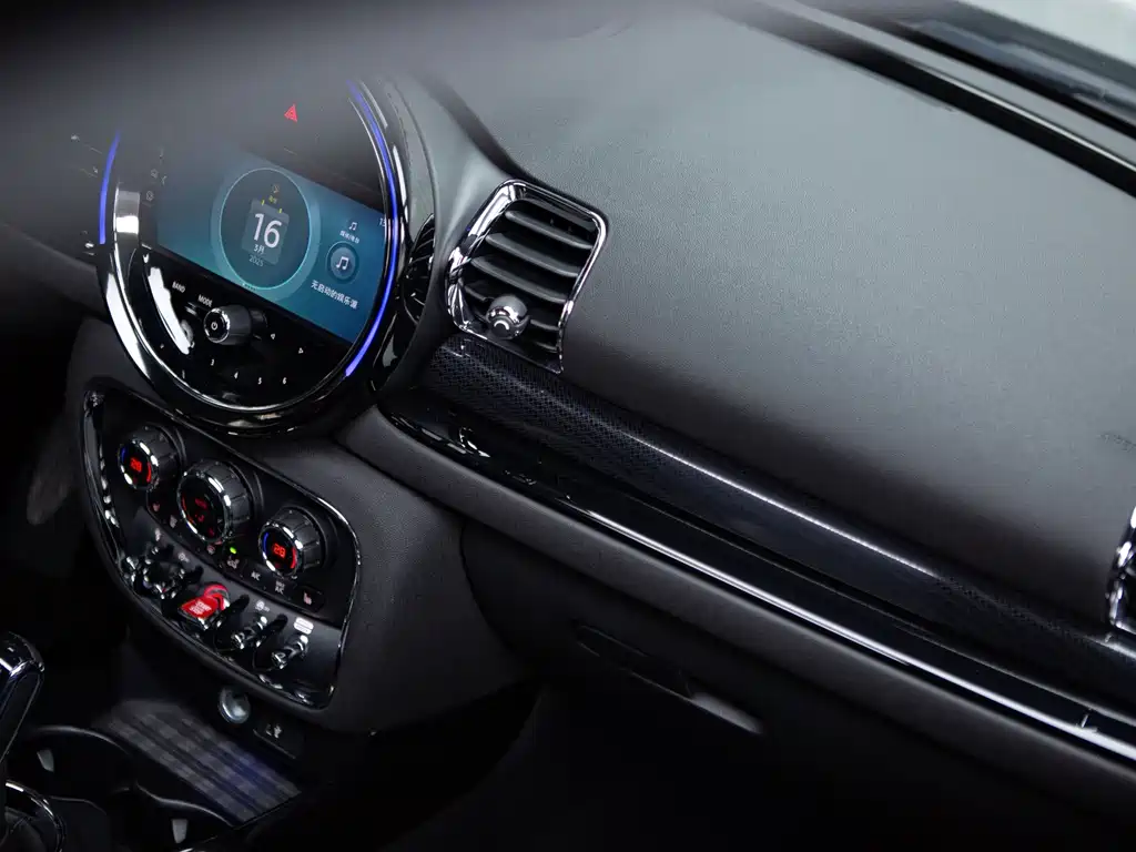 MINI Mini JCW Clubman — миниатюра 10